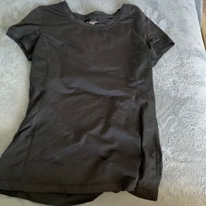 Women’s black XS Tek Gear T-shirt